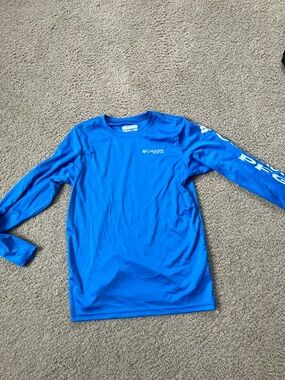 Columbia boys Long-Sleeve Blue Rash Guard